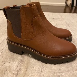 NEW brown chelsea boots